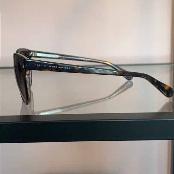 Marc Jacobs sunglasses - Picture 2 of 4